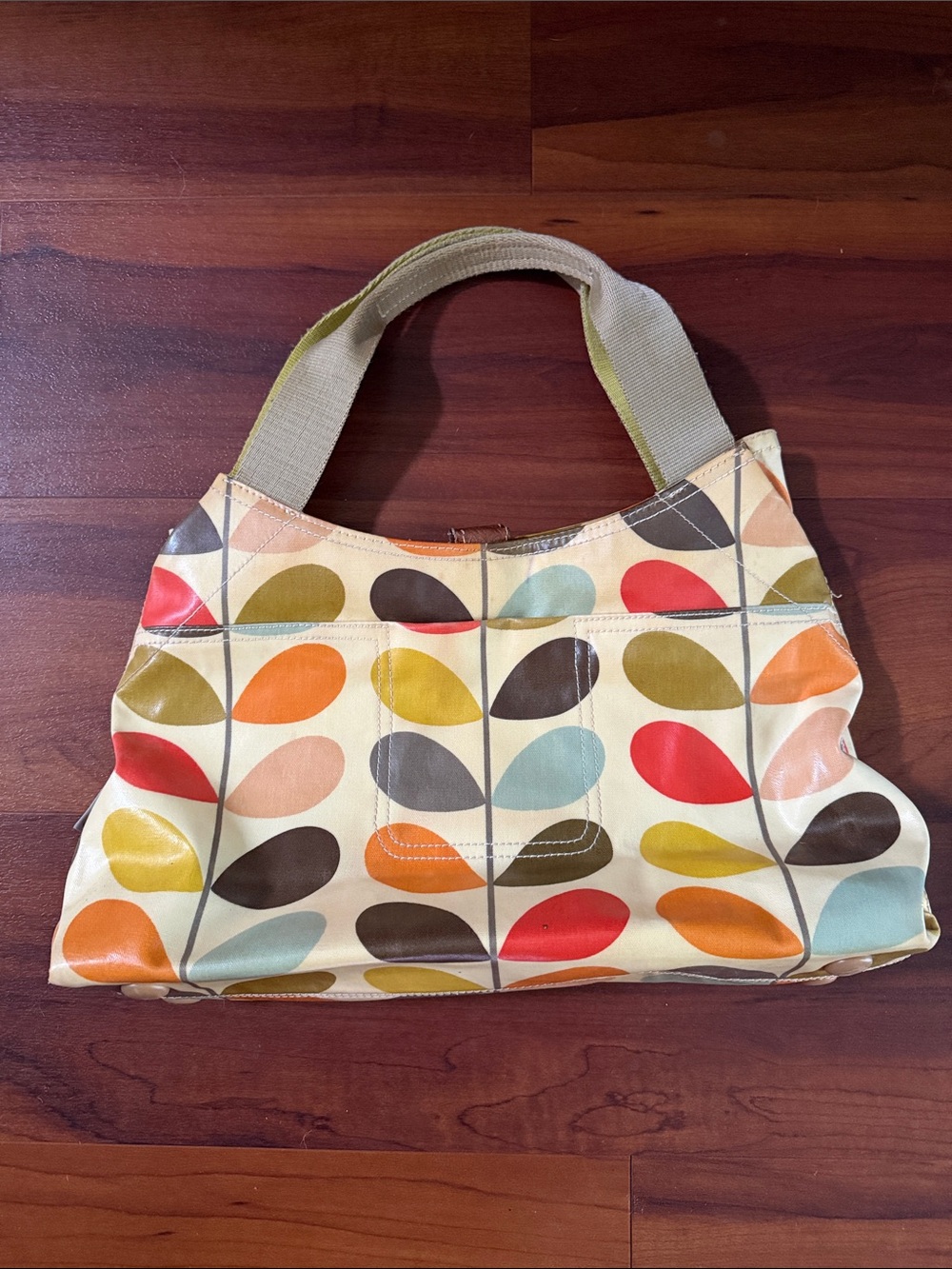 Orla Kiely Classic Multi Stem Shoulder Bag featuring a signature colorful leaf - Picture 2 of 15